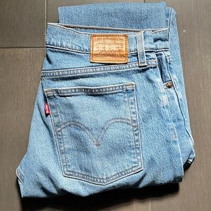 Levi’s Wedgie Straight Leg Jeans